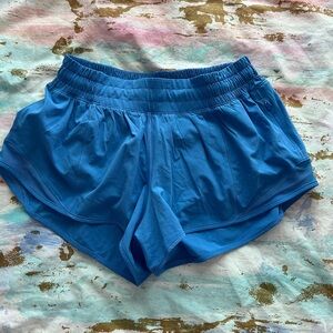 Lululemon blue Nile hotty hot short